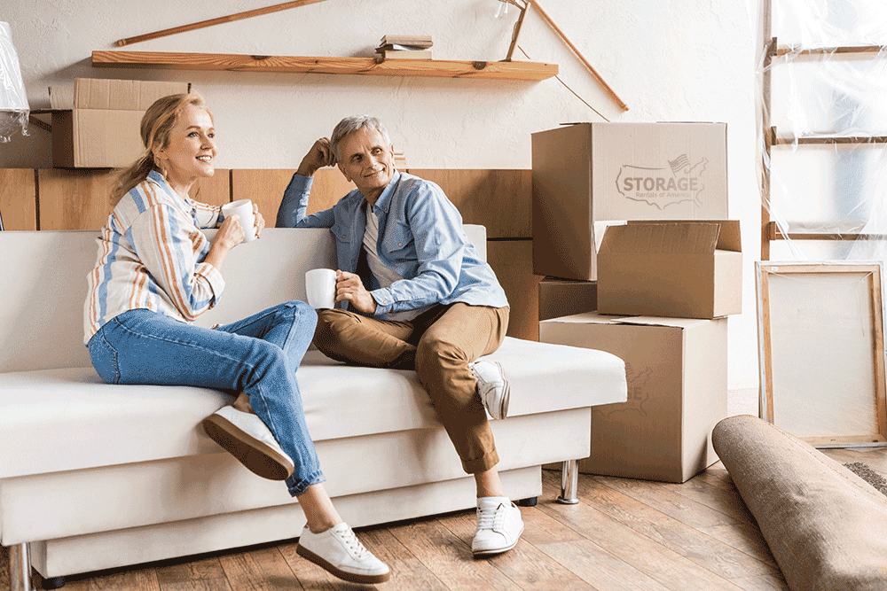 Moving with your parents require patients, planning, and a positive attitude. With these moving tips you'll make the move less stressful.