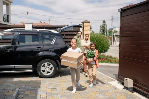 5 Tips for Moving in the Summer post