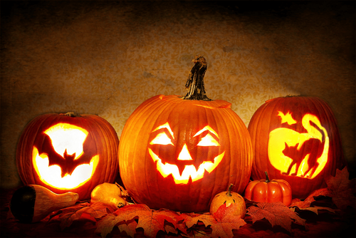 How to Organize and Store Halloween Costumes post