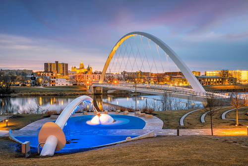25 Pros and Cons of Living in Iowa post